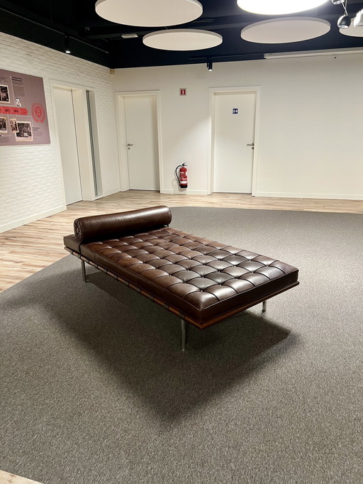 Knoll Barcelona Daybed