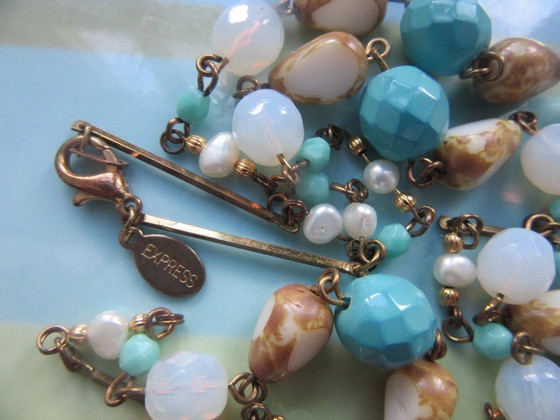 Collana lunga di perle Flapper retro vintage con targhetta metallica Express – Oggetti decorativi, Vetro (photo 10 of 10)