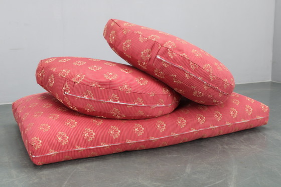 Image 1 of Antico divano intagliato con sponde a canne, Cecoslovacchia