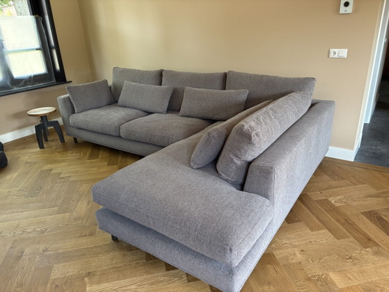 Image 1 of Gloednieuwe stoffen hoekbank kleur taupe ongebruikt