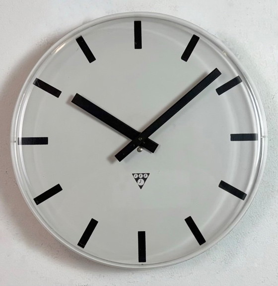 Image 1 of Horloge murale de bureau vintage de Pragotron, années 1980