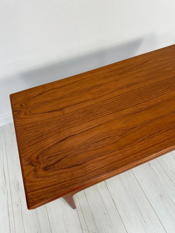 Image 1 of 1960s Vintage Danish Mid-Century Extendable Teak Coffee Table by Trioh Møbler