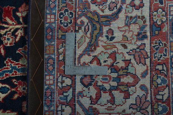 Image 1 of Handgeknüpfter Sarough Orientteppich – 310 x 215 cm – Traditionelles Floraldesign auf Dunkelblau