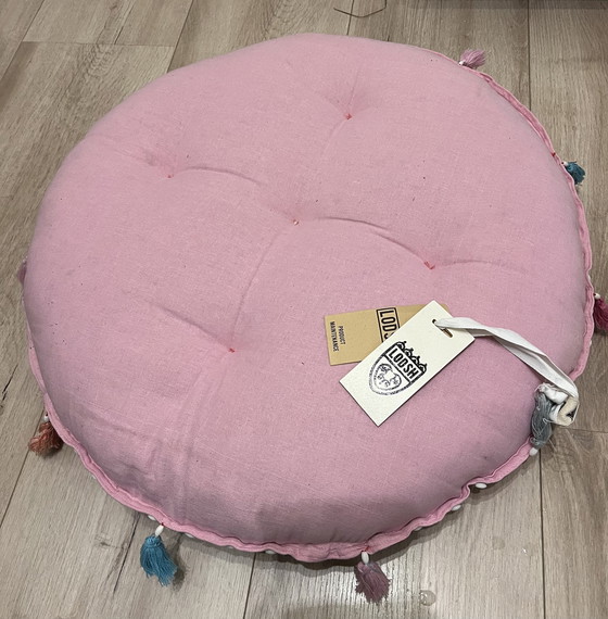 Image 1 of Poef Lodsh