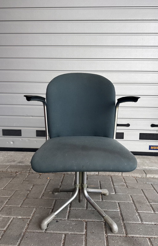 2x Gispen 356 design office chairs