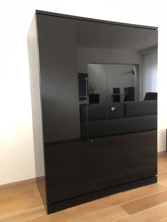 Image 1 of KAST zwart CASSINA zeer excl. 2-deurs met legplanken