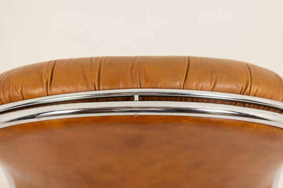 Image 1 of Carlo Di Carli. Lederen en metalen fauteuil. Jaren 70.