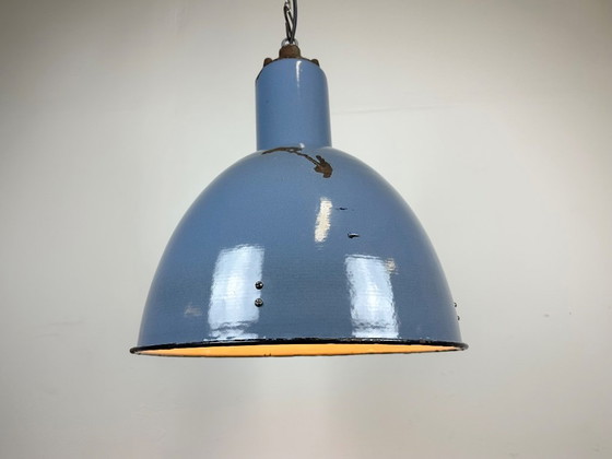 Image 1 of Bauhaus-Industrie-Hängeleuchte aus blauem Emaille, 1950er Jahre