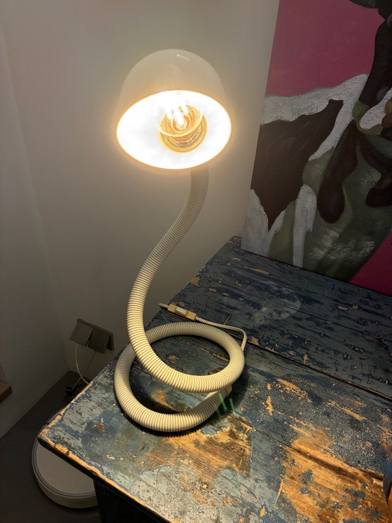 Vintage Space Age 'Snake' / 'Cobra' Table lamp – White – 70s/80s – Happy Light, Metal, Plastic (photo 8 of 12)