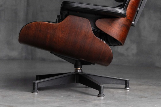 Image 1 of Sillón y otomana Eames de primera generación, de Charles y Ray Eames para Herman Miller, 1957