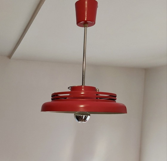 Image 1 of Lampe pendante vintage 70S rouge de l'âge de l'espace