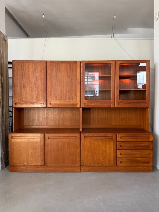 Mobile a parete Dyrlund design danese, Wall Unit, Armadi a muro vintage