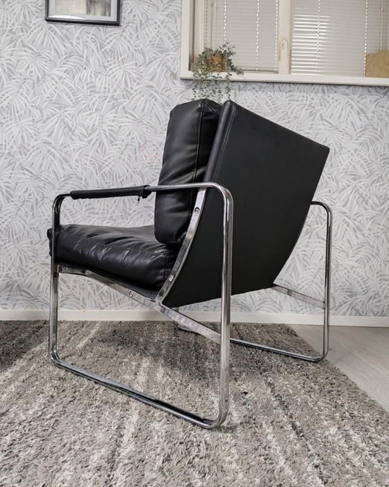 Image 1 of Set of 2 stylish designer armchairs – black leather & chrome