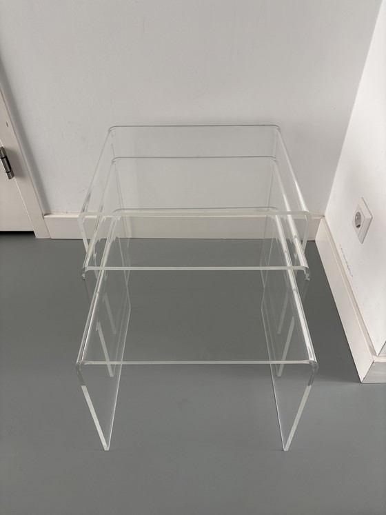 3 tables d'appoint vintage en plexiglas (photo 2 of 6)