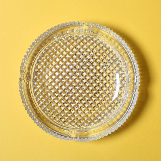 Image 1 of Vintage kristallen glazen asbak, ronde asbak uit het midden van de 20e eeuw / Italië / jaren 60