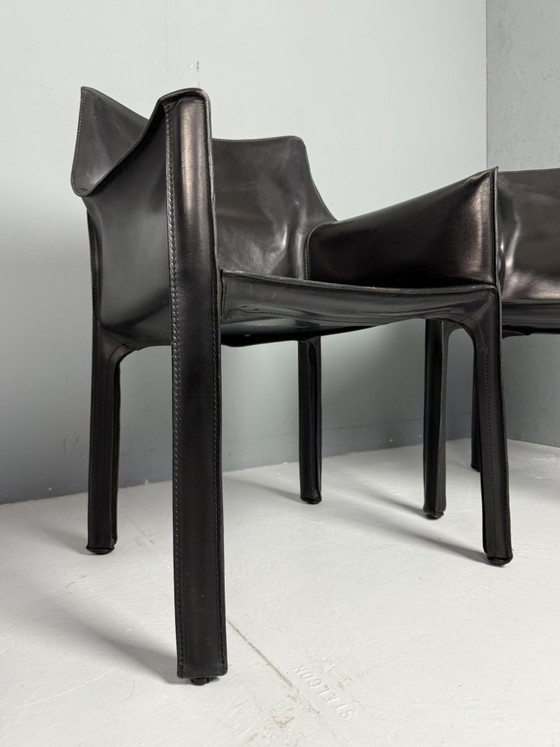 Image 1 of Set di sei sedie da pranzo Mario Bellini CAB 413, in pelle nera, 1977