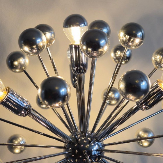 Image 1 of LAMPADAIRE VINTAGE SPUTNIK SPACE AGE 1970 EN METAL CHROME & BOULES ARGENTEES 70S