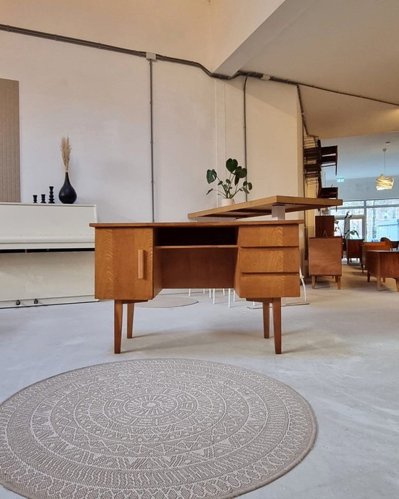 Image 1 of scrivania di metà secolo