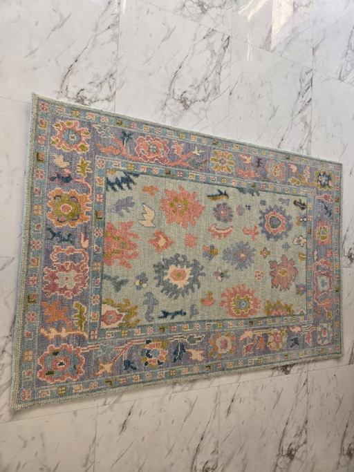 Alfombra nueva de lana neozelandesa anudada a mano - Estampado floral gris - 183x122cm