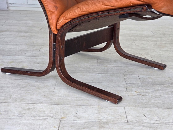 Image 1 of Années 1970, design norvégien d'Ingmar Relling, fauteuil lounge, modèle « Siesta ».