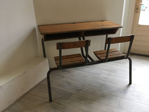 Banc d'école vintage