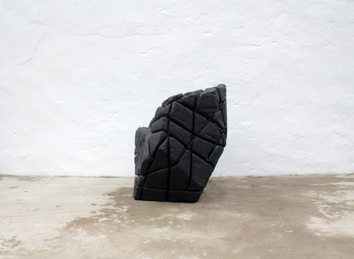 Chaise en chêne carbonisé