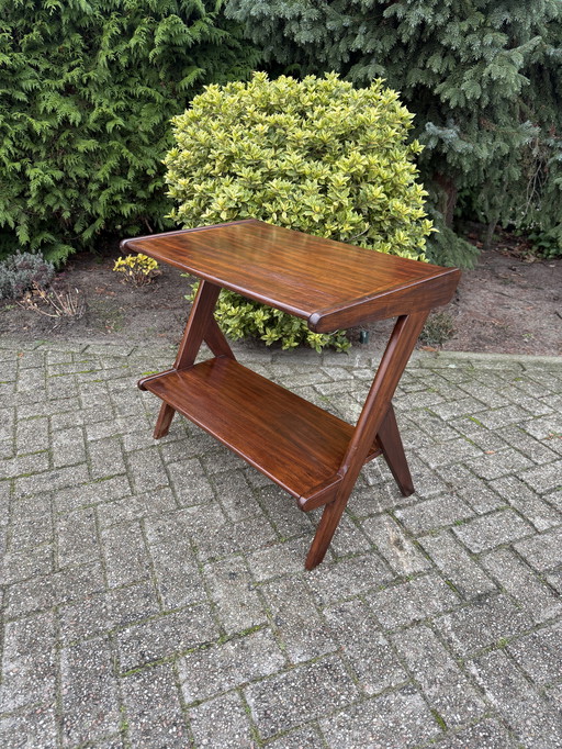 Mesa auxiliar de madera vintage de mediados de siglo