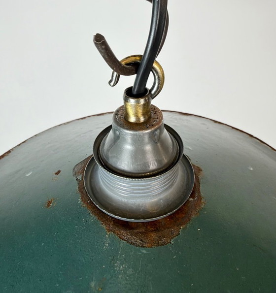Lampada industriale smaltata verde, anni '50 – Lampade a sospensione, Ferro (photo 8 of 16)