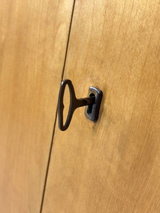 Image 1 of Vintage kledingkast met twee deuren, houten kast, slaapkamerkast