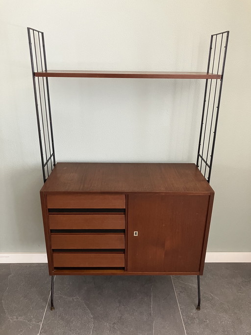 Modulares Wandsystem Vintage String System mit Kommode
