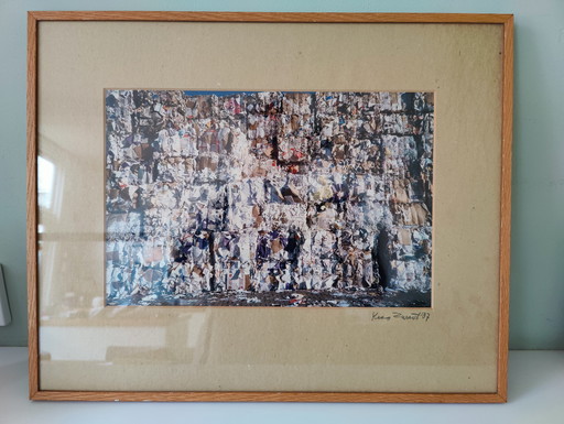 Kees Zwart (Den Haag, 1929) — Balen afvalpapier, 1987
