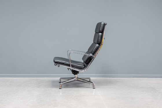 Image 1 of Eames EA222 Lounge-Sessel