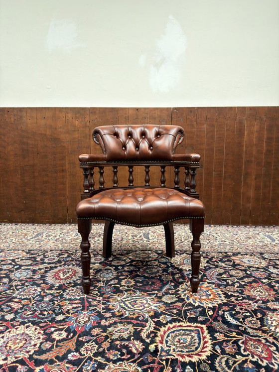 Nouveau! Fauteuil Chesterfield anglais classique – Chaises & fauteuils, Leather, Wood (photo 2 of 8)