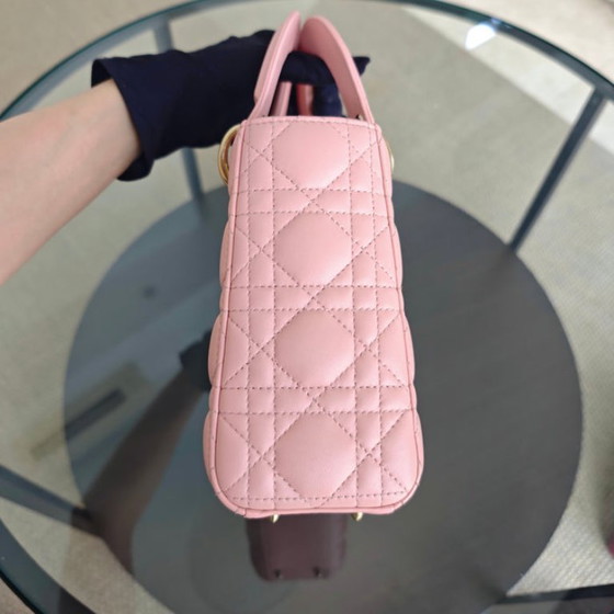 Image 1 of Borsa Dior Lady Small ABC Flap - Pelle di agnello Cannage rosa chiaro con finiture dorate MyABC