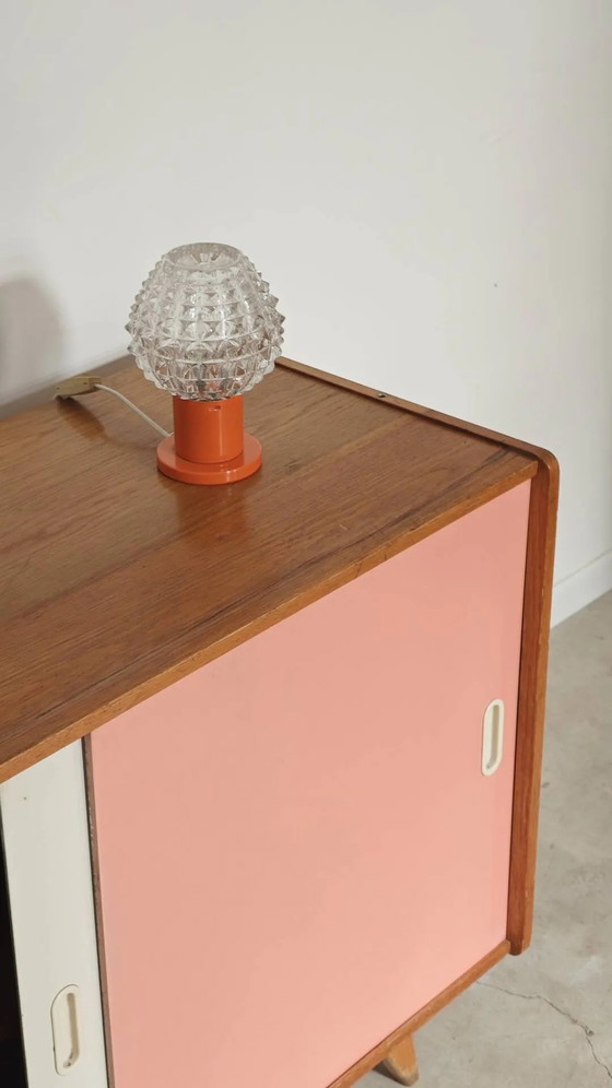 Credenza U452 rosa e bianca di Jiri Jiroutek per Interier Praha – Armadi contenitori, Legno, Design (photo 5 of 28)
