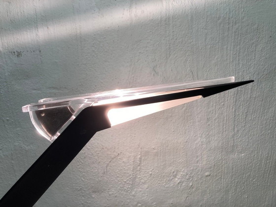 Image 1 of Italiaanse halogeen tafellamp jaren 80 90 design postmodern ruimtetijdperk