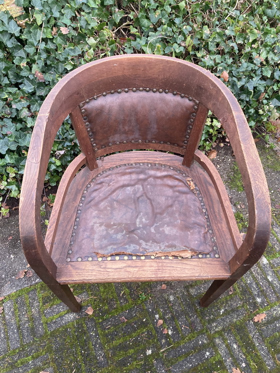 Image 1 of Bureau van eikenhout met stoel