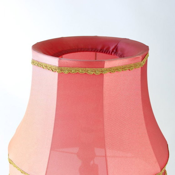 Image 1 of Lampada da terra d'epoca a stelo con paralume originale in tessuto rosa, Cecoslovacchia, anni '60