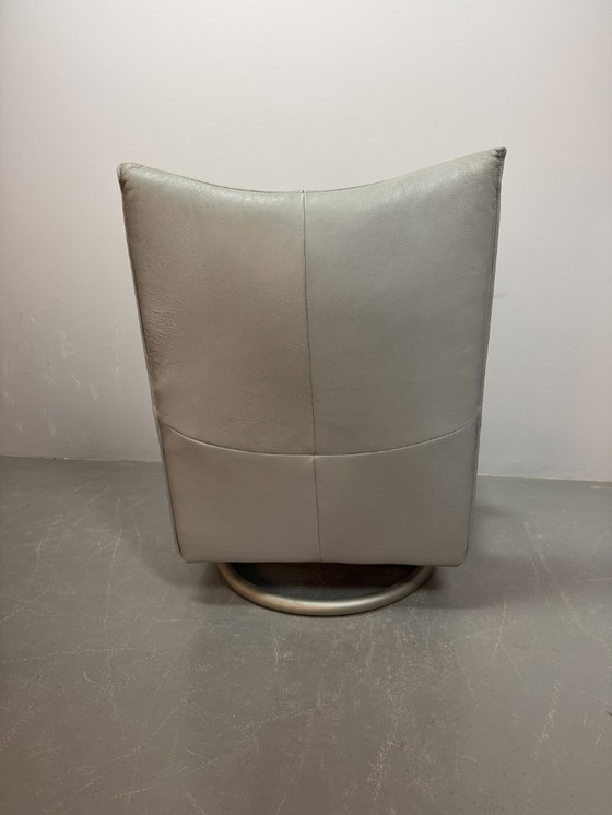 Image 1 of Very comfortable Mid-Century Grey Leather 'Torino' Swivel Lounge Chair by Rolf Benz, Germany 1980s. 