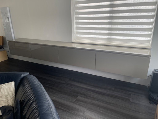 Interlübke 4 meter long hanging cupboard taupe