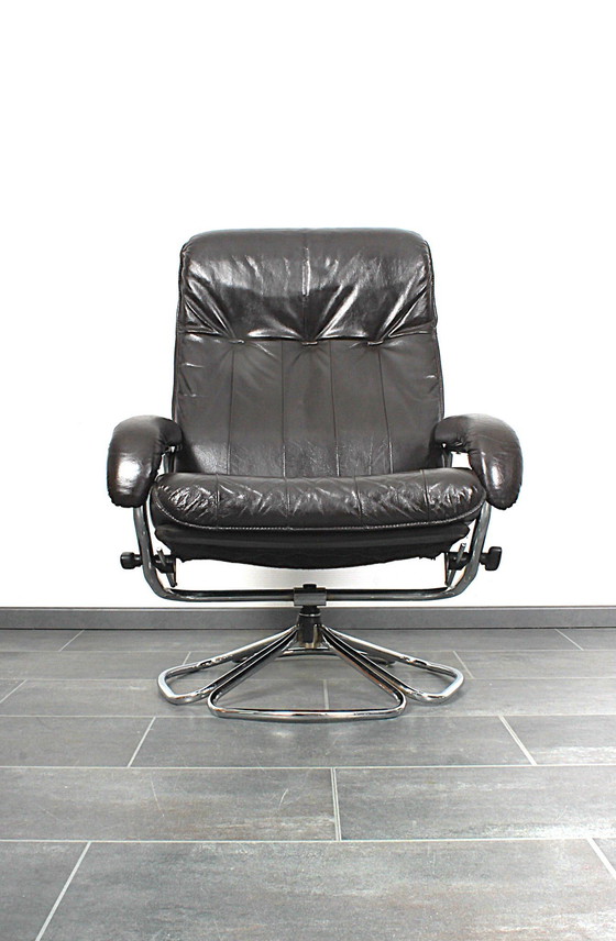 Image 1 of Sillón reclinable Unico en piel negra con pernera