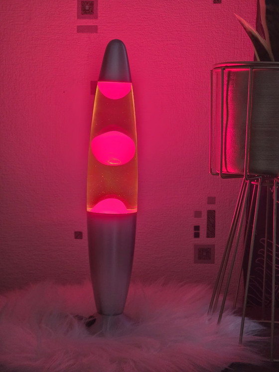Image 1 of Hypnotic and soothing lava lamp