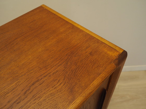 Image 1 of Buffet en chêne, design danois, années 1960, production : Danemark