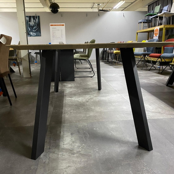 Table Talk – Bert Plantagie, Dining tables (photo 4 of 5)