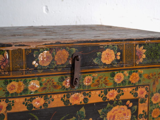 Antique painted trunk in pine wood – China, circa 1900 – Storage cabinet, Iron (photo 13 of 40)