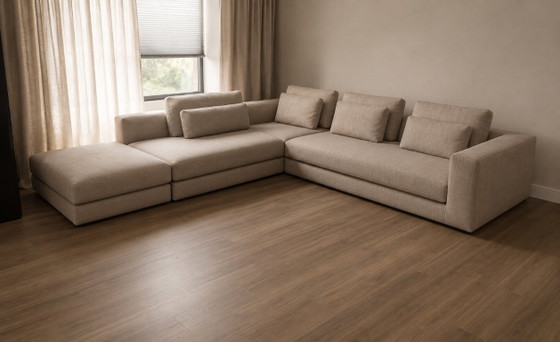 Image 1 of Design on Stock Harris Ecksofa