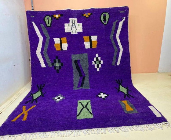 Tapis marocain blanc cassé avec motifs colorés, 250cm x 150cm (photo 2 of 9)