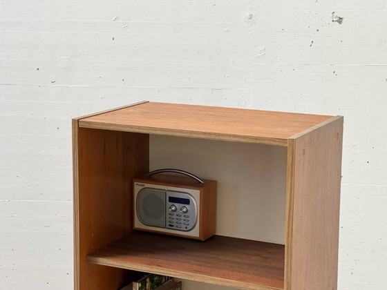 Image 1 of Armoire haute étroite de style milieu du siècle avec tiroirs, années 1960