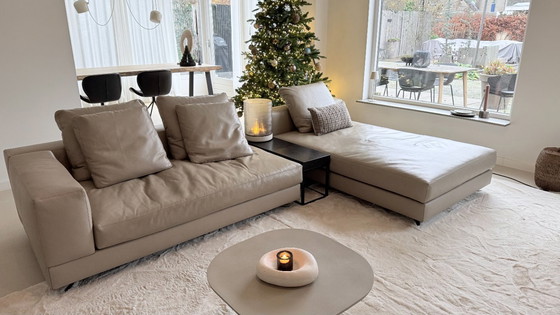 Image 1 of Minotti White corner sofa