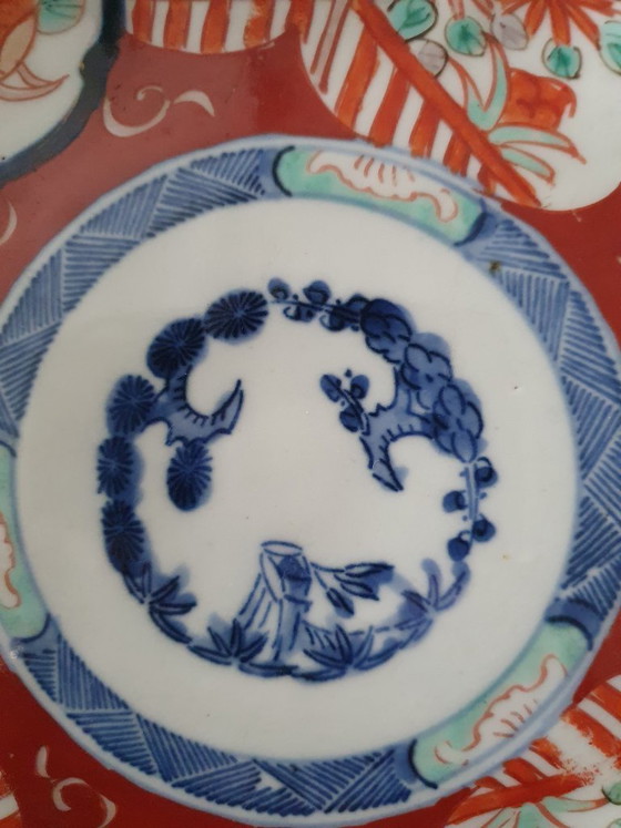 Image 1 of Paire d'assiettes japonaises Imari - Période Meiji, vers 1900
